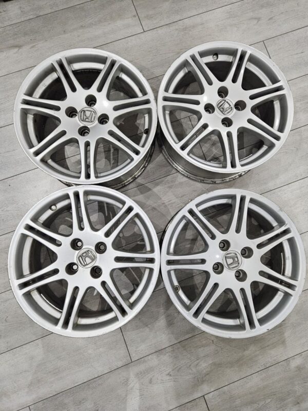 type r jant